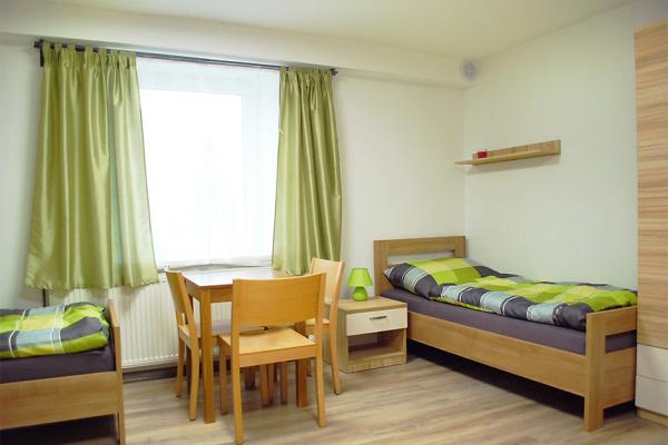 3a1c6266a98796da414eb598c30a42f2c5ba83mv2-1