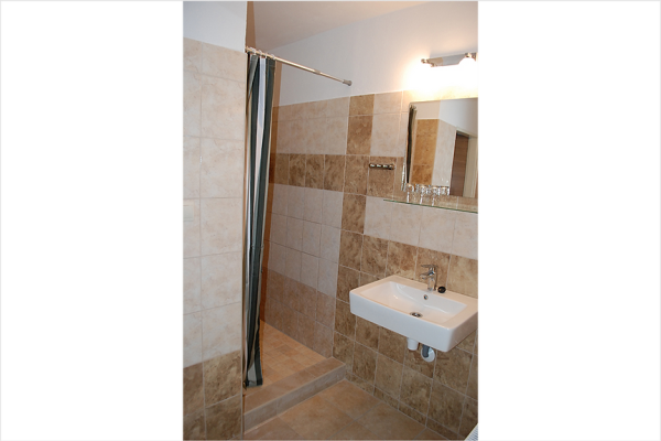 3a1c628ec0fe7734a3442b8672ee57ee035112mv2